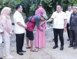Gercep, Nanang Ermanto Salurkan Bantuan Kepada Korban Rumah Roboh di Kecamatan Ketapang