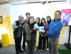Unila Bagikan Merchandise ke Pengunjung Pertama di PRL 2024