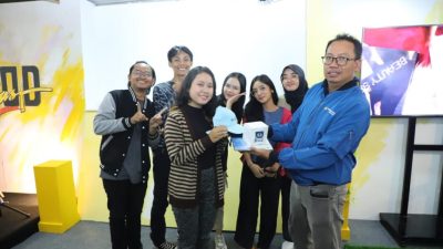 Unila Bagikan Merchandise ke Pengunjung Pertama di PRL 2024