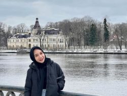 Dua Mahasiswa FEB Terpilih sebagai Awardee MoU Scholarship International Student Mobility 2024