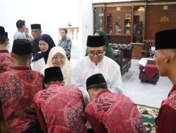 Pj. Gubernur Lampung Gelar Do’a Bersama dan Santuni Anak Yatim