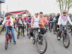 Pj. Gubernur Lampung Lepas Peserta Gowes Bareng, Meriahkan HUT RI ke-79