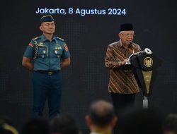 Wapres Ma’ruf Amin Berikan Penghargaan UHC Awards kepada 493 Kepala Daerah