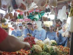Calon Wakil Gubernur Lampung dr. Jihan Nurlela Melakukan Grebek Pasar
