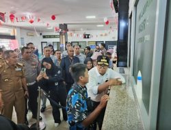 Pj. Gubernur Lampung Tinjau Pelaksanaan Program Keringanan Pajak Kendaraan Bermotor di Kantor Samsat Rajabasa