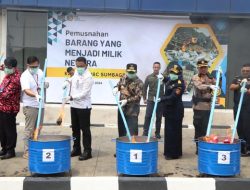 Pemprov Lampung dan DJBC Sumbagbar Musnahkan 28,5 Juta Batang Rokok dan Ribuan Liter MMEA Ilegal Senilai Rp 37,8 Miliar