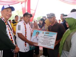 Pj. Gubernur Lampung Resmikan Poskesdes dan Panen Melon Bersama KWT di Tanggamus, Dorong Optimalisasi Dana Desa dan Pengendalian Inflasi