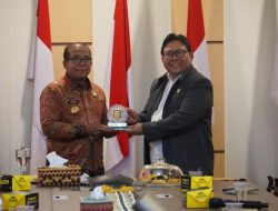 Penjabat Gubernur Lampung Terima Kunjungan Pimpinan Ombudsman RI dan Tim Bappenas Bahas Peningkatan Pelayanan Publik