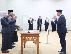Rektor Lantik Dekan FISiP dan FH