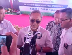 Menko Bidang Pangan Zulkifli Hasan Distribusi Pupuk Subsidi Untuk Petani Provinsi Lampung Berjalan Lancar
