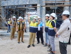 Pj. Gubernur Samsudin Tinjau Renovasi Stadion Pahoman dan Masjid Raya Al-Bakrie Saburai