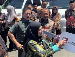 Wali Kota Bandar Lampung Serahkan 15 Mobil Puskesmas Keliling