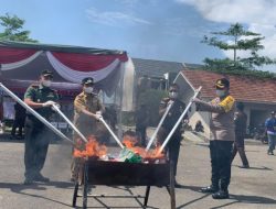 Apresiasi Pemusnahan Barang Bukti Perkara di Kejari Bandar Lampung, Pjs Wali Kota Sebut Penting Demi Jaga Keamanan