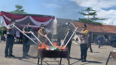 Apresiasi Pemusnahan Barang Bukti Perkara di Kejari Bandar Lampung, Pjs Wali Kota Sebut Penting Demi Jaga Keamanan