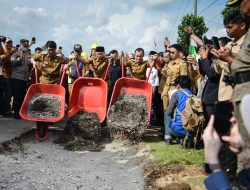 Groundbreaking Jalan Kotabumi – Bandar Abung, Awali Komitmen Gubernur Rahmat Mirzani Tingkatkan Pembangunan Infrastruktur di Provinsi Lampung