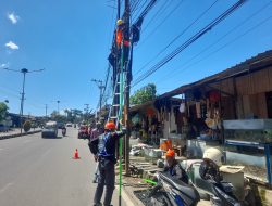 Pemerintah Kota Bandar Lampung melalui Dinas Perkim dan Diskominfo Kota Bandar Lampung bersama APJII Lampung melakukan Penataan Jaringan Kabel Fiber Optik, di Jalan Z.A Pagar Alam, Rajabasa