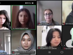 Empat Mahasiswa D-3 Perpajakan FEB Presentasi di Konferensi Internasional Ceko