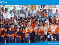 Pagi Ceria Bersama Bupati Egi: Tawa dan Harapan Anak TK IT Al Mumtaza Meriahkan Hari Anak Nasional di Lampung Selatan