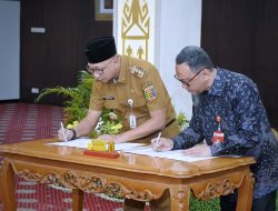 Disaksikan Menteri ATR/BPN, Gubernur Mirza Bersama Kepala BPN Tandatangani NPHD