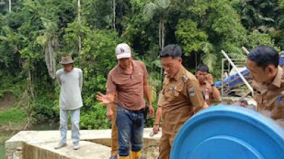 ‎Bupati Dedi Irawan Tinjau Proyek PLTM Way Melesom, Kecamatan Lemong