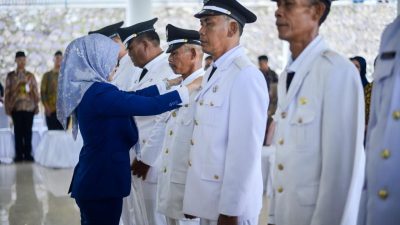 Bupati Nanda Indira Lantik Sembilan Kepala Desa Terpilih Hasil Pilkades Antar Waktu