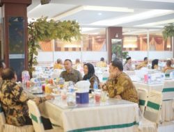 Wali Kota Bandar Lampung Eva Dwiana Menghadiri Acara Berbuka Puasa Bersama Forum Koordinasi Pimpinan Daerah (Forkopimda) dan Para Kepala Organisasi Perangkat Daerah (OPD) Kota Bandar Lampung