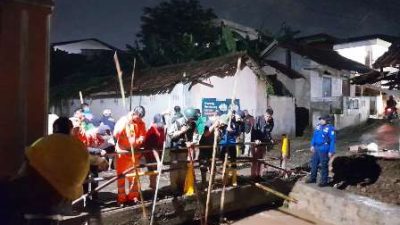 Hujan Lebat Guyur Kota Balam Satuan Tugas (Satgas) Gabungan Pemerintah Kota Bandar Lampung Langsung Bergerak Melakukan Penanganan di Lapangan